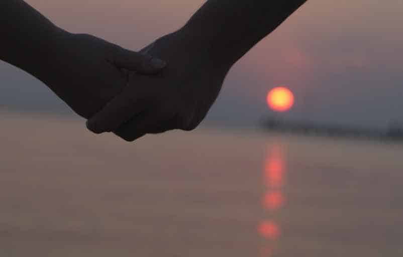 10 questions à poser en couple à distance pour se rapprocher-Bascos Rencontre